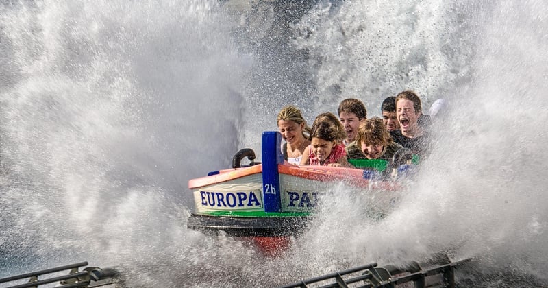 Parc d'attractions en Europe : lequel choisir pour un séjour en famille